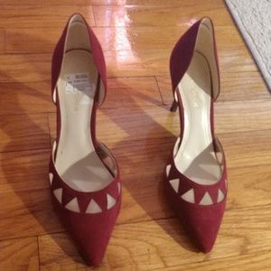 Marc Fisher. Burgundy heels.